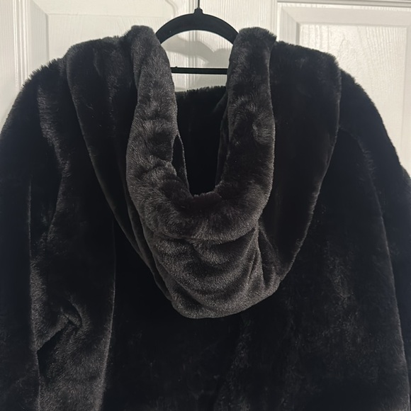 Zara Jacket - Picture 12 of 12